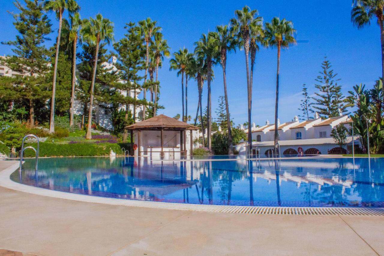 Benalgolf Lovely Apartment In Benalmadena With Sea Views, Excellent Wifi Connection, Private Backyard With Bbq Екстериор снимка