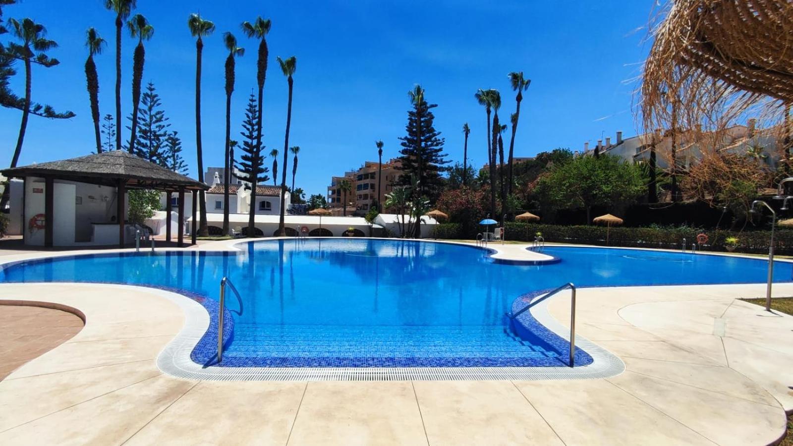 Benalgolf Lovely Apartment In Benalmadena With Sea Views, Excellent Wifi Connection, Private Backyard With Bbq Екстериор снимка